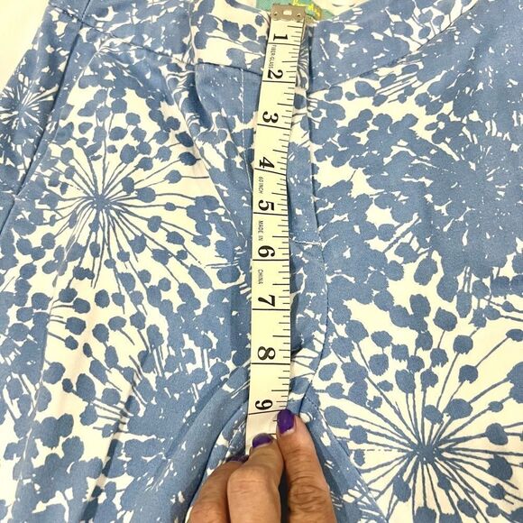Boden light blue and white dandelion floral print crop pants size 4 - Picture 4 of 10